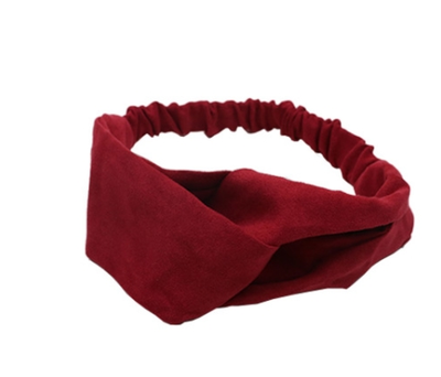 The Snow White exquisite folding mirror has a unique appearance